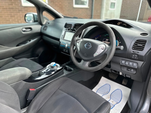 Used Nissan Leaf 2017 for sale - 66209618: Photo 10