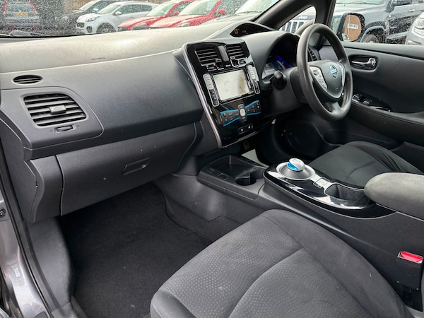 Used Nissan Leaf 2017 for sale - 66209618: Photo 17