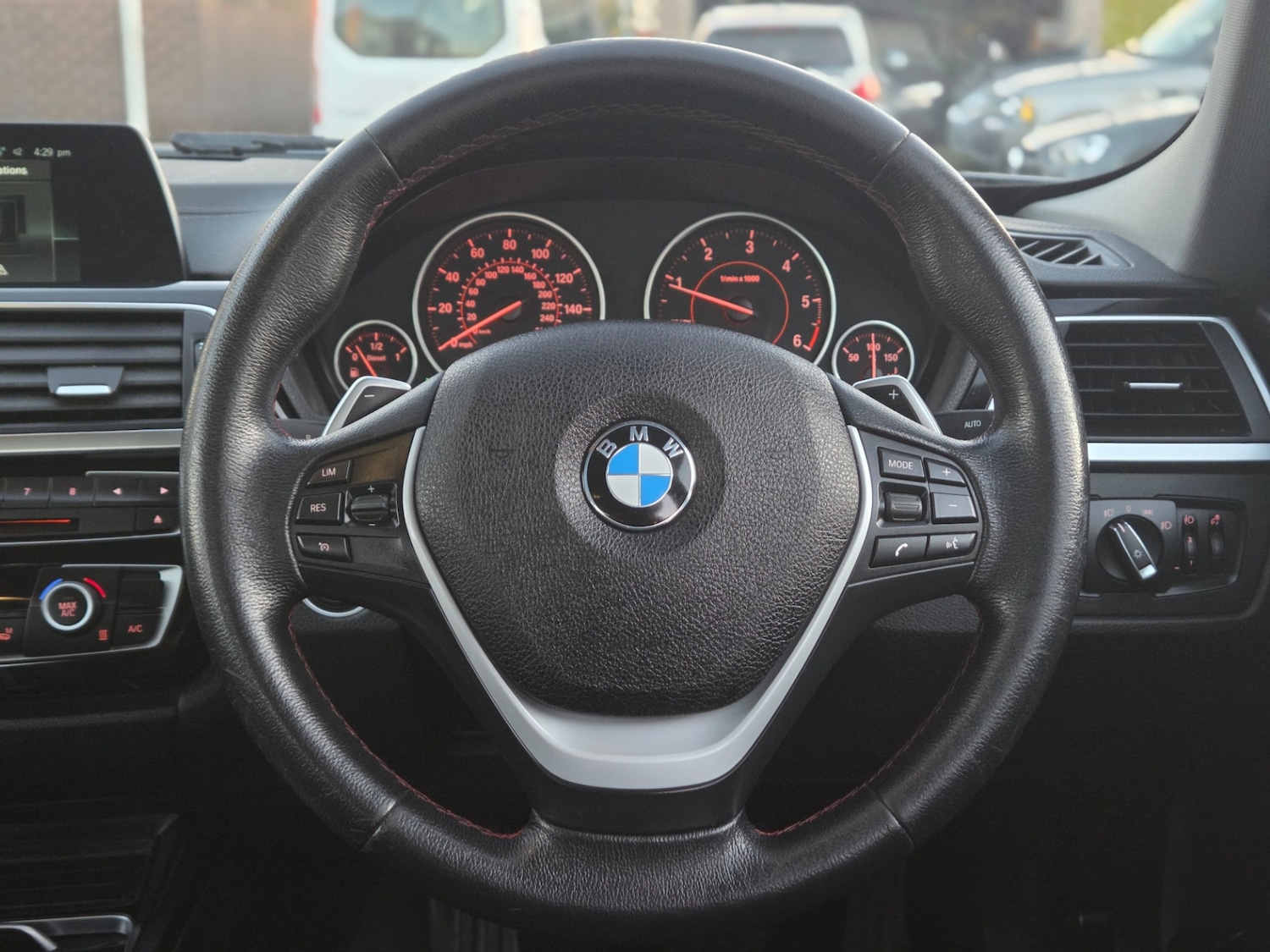 Used BMW 3 Series 2018 for sale - 76221975: Photo 10