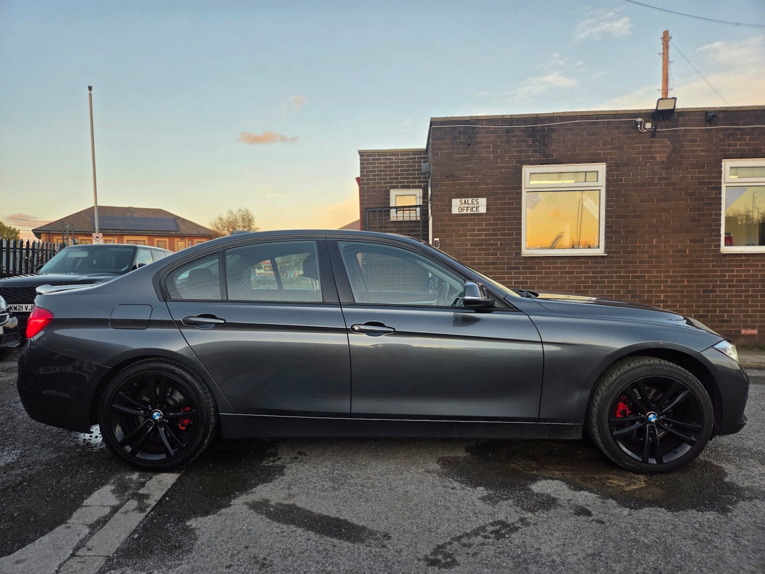 Used BMW 3 Series 2018 for sale - 76221975: Photo 2
