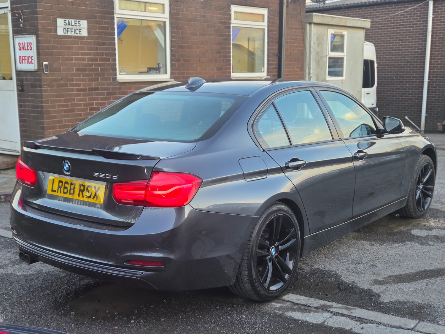 Used BMW 3 Series 2018 for sale - 76221975: Photo 3