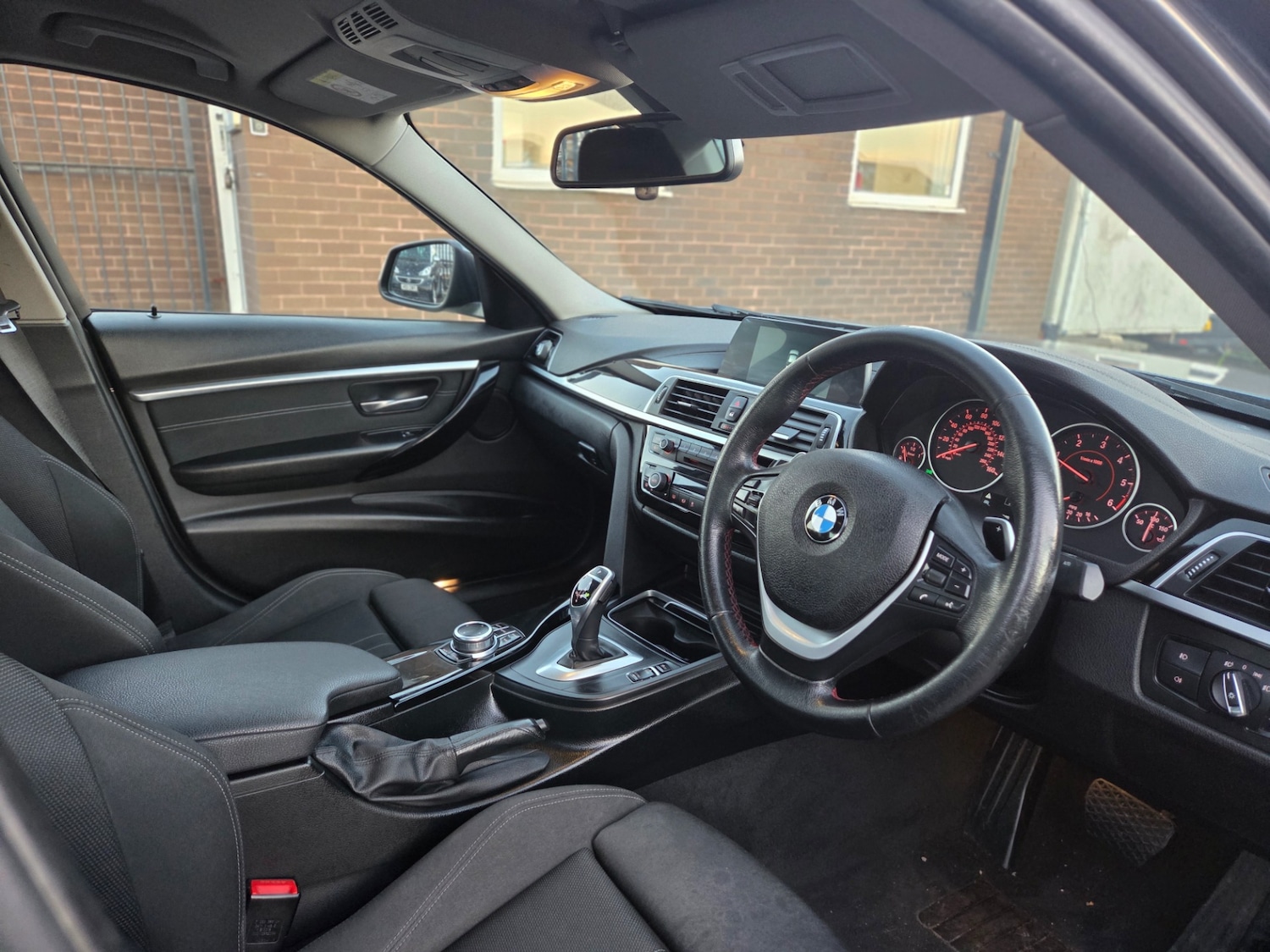 Used BMW 3 Series 2018 for sale - 76221975: Photo 9