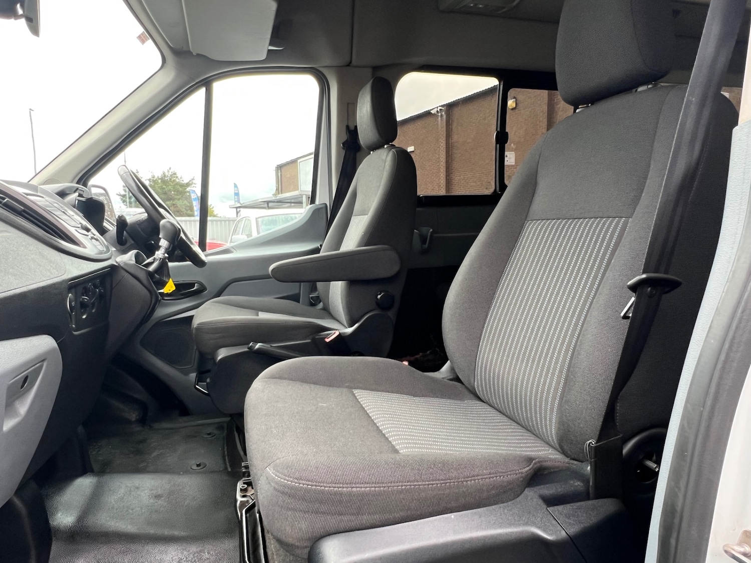 Used Ford Transit 2018 for sale - 75639536: Photo 12