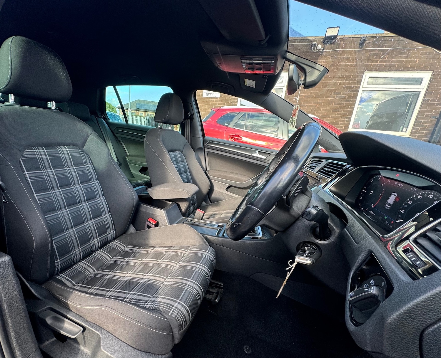 Used Volkswagen Golf 2018 for sale - 76192467: Photo 13