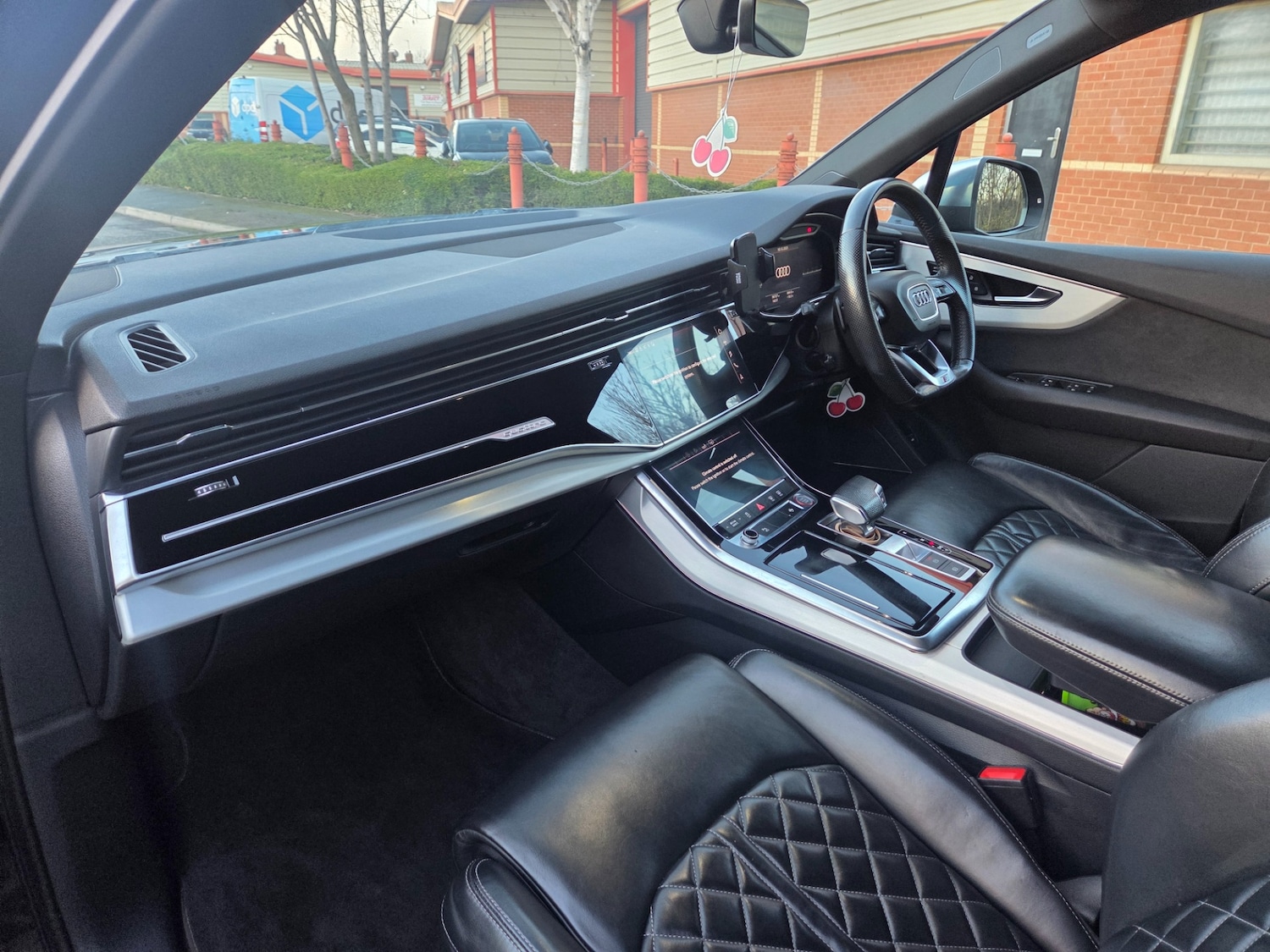 Used Audi Q7 2020 for sale - 76525805: Photo 14