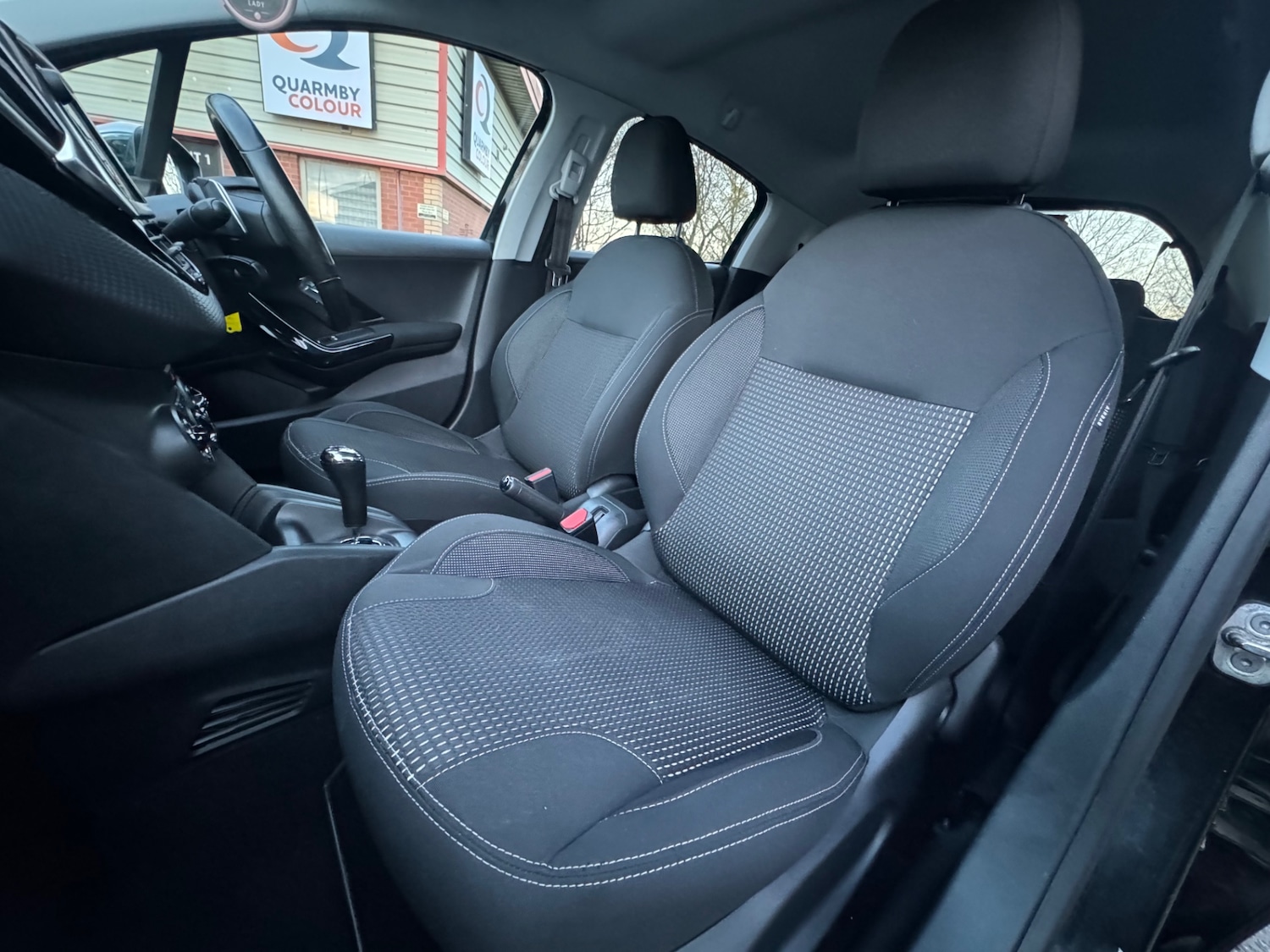 Used Peugeot 208 2015 for sale - 76796177: Photo 21