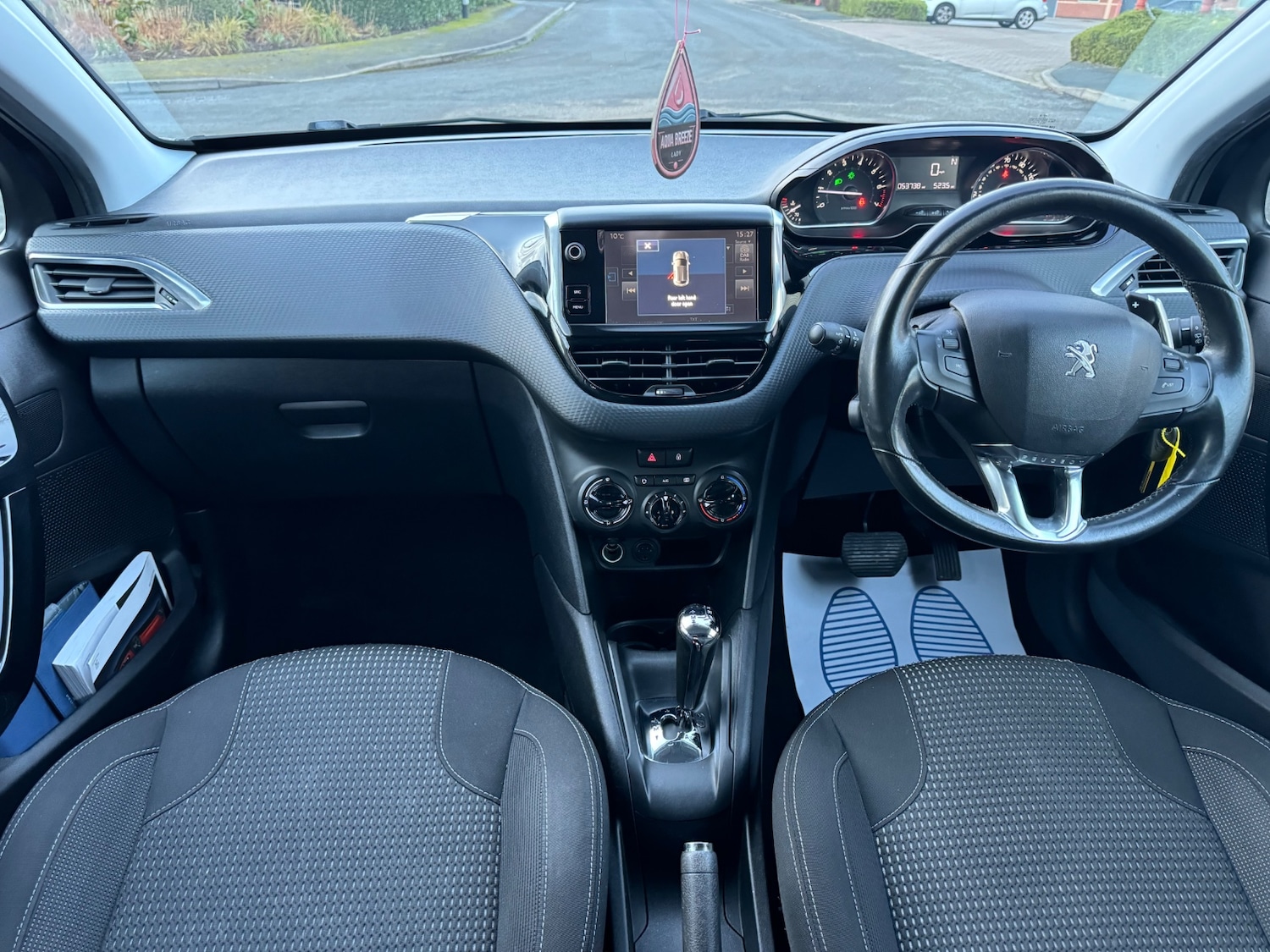 Used Peugeot 208 2015 for sale - 76796177: Photo 22