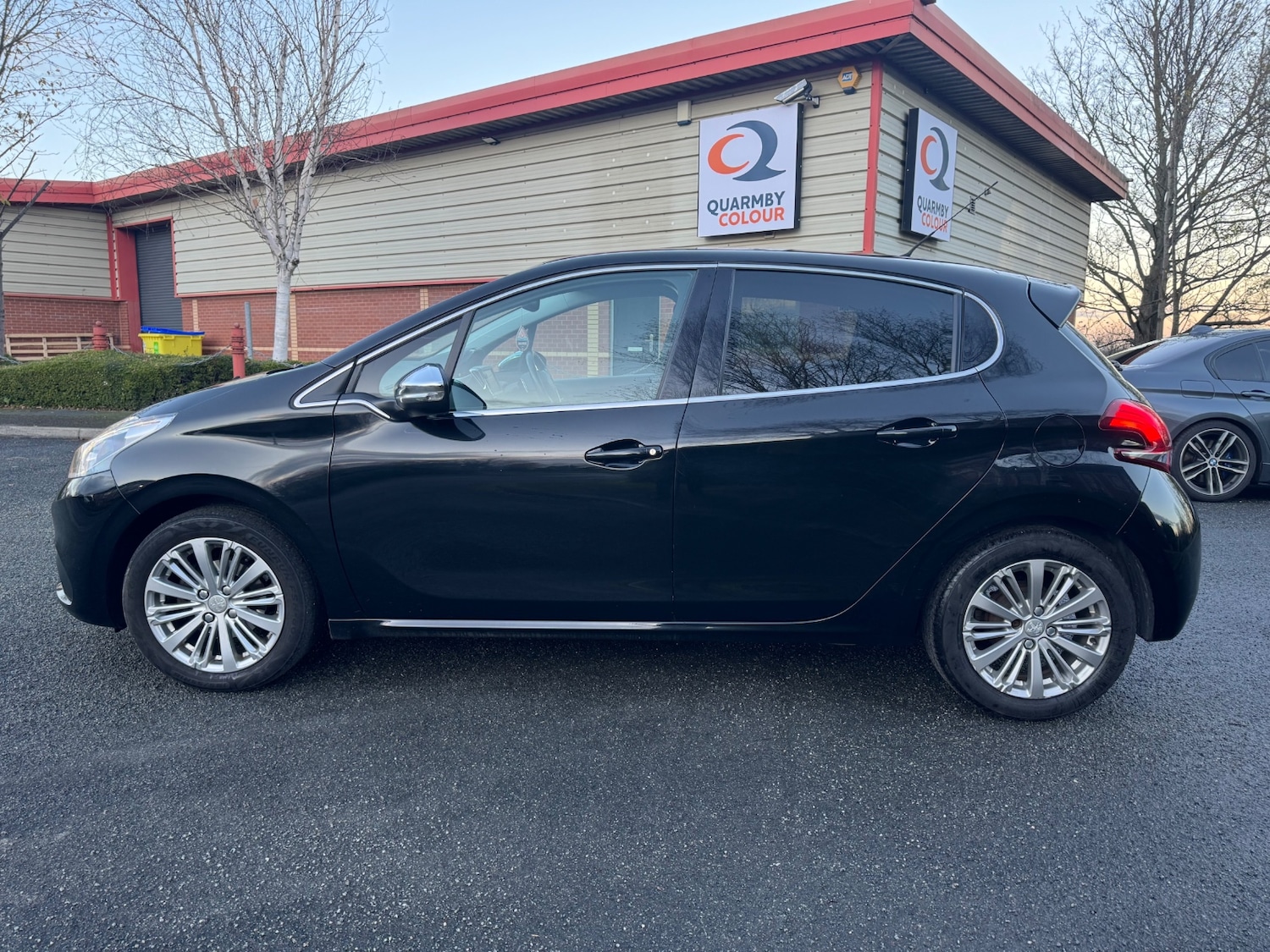 Used Peugeot 208 2015 for sale - 76796177: Photo 6