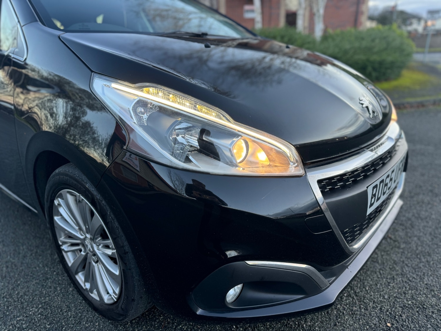 Used Peugeot 208 2015 for sale - 76796177: Photo 9