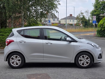 Used Hyundai i10 2014 for sale - 79240973: Photo