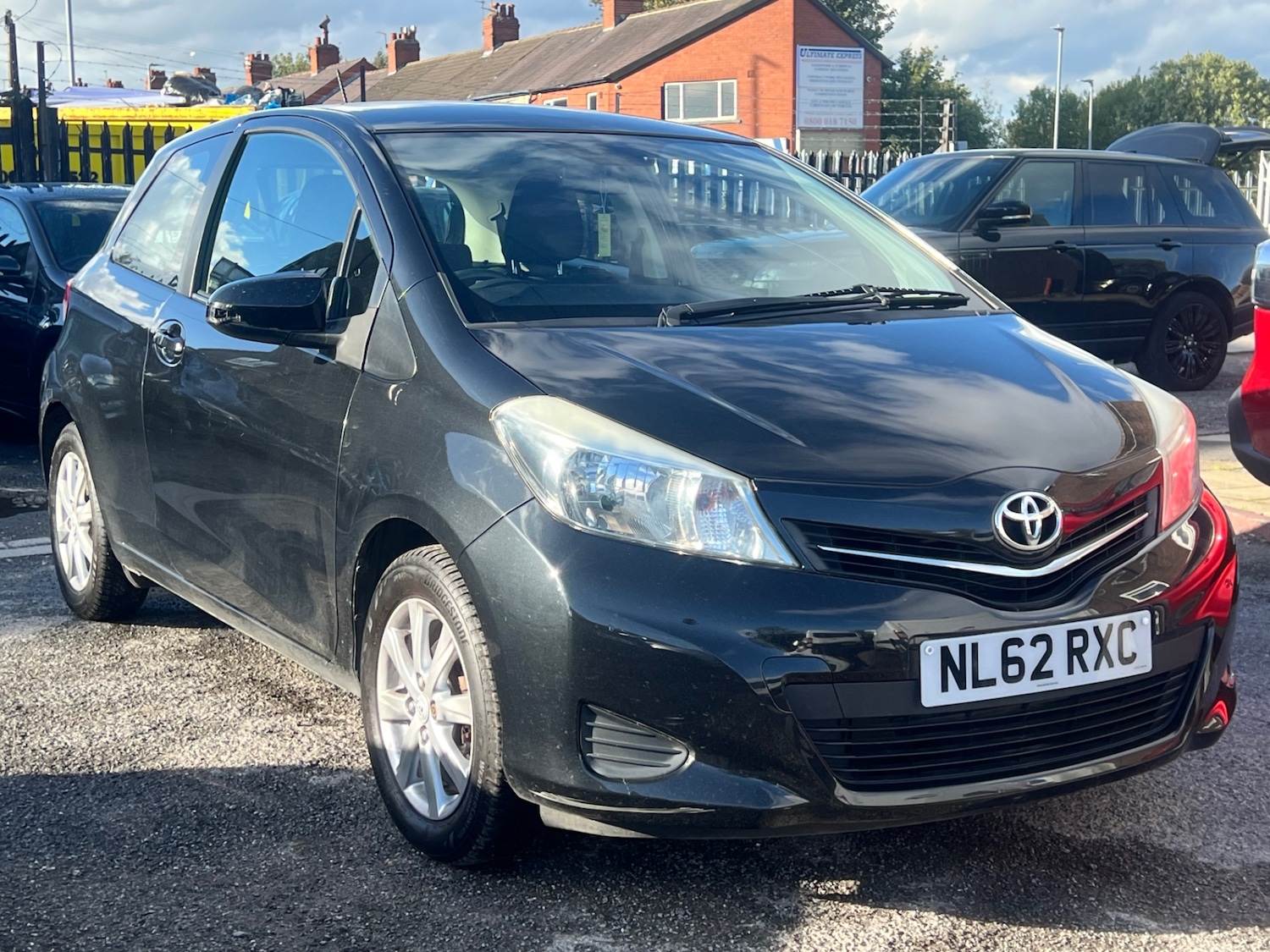 Used Toyota Yaris 2012 for sale - 75895408: Photo 1