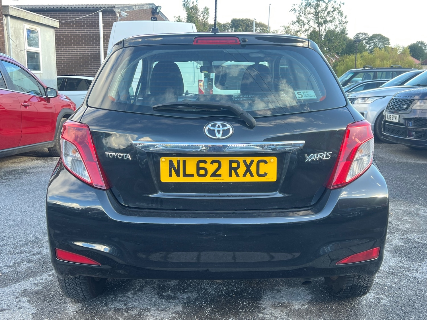 Used Toyota Yaris 2012 for sale - 75895408: Photo 4