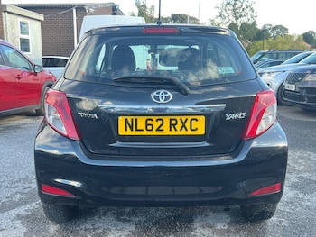 Used Toyota Yaris 2012 for sale - 75895408: Photo
