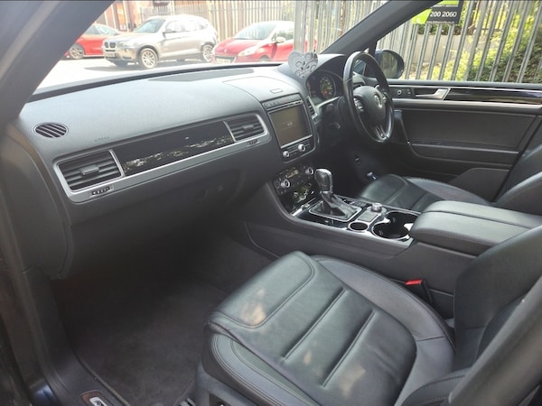 Used Volkswagen Touareg 2017 for sale - 67344270: Photo 15