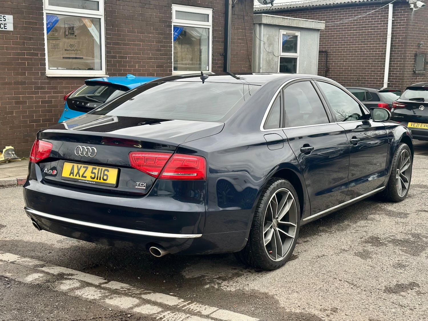 Used Audi A8 2010 for sale - 77736175: Photo 2