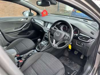 Used Vauxhall Astra 2017 for sale - 69834600: Photo