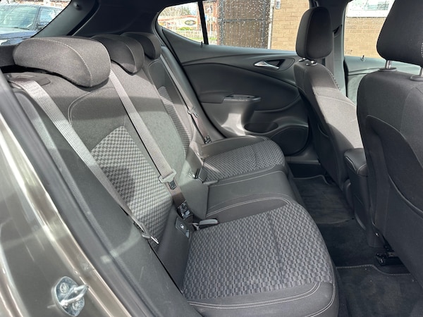 Used Vauxhall Astra 2017 for sale - 69834600: Photo 5
