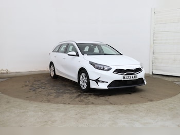 Used Kia Ceed 2023 for sale - 77336198: Photo
