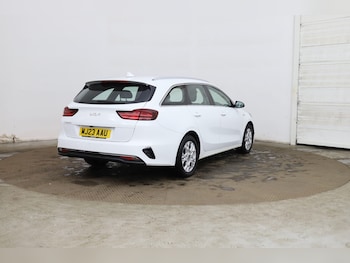 Used Kia Ceed 2023 for sale - 77336198: Photo