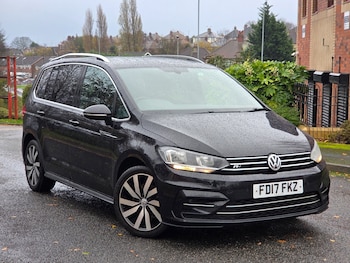Used Volkswagen Touran 2017 for sale - 76570813: Photo