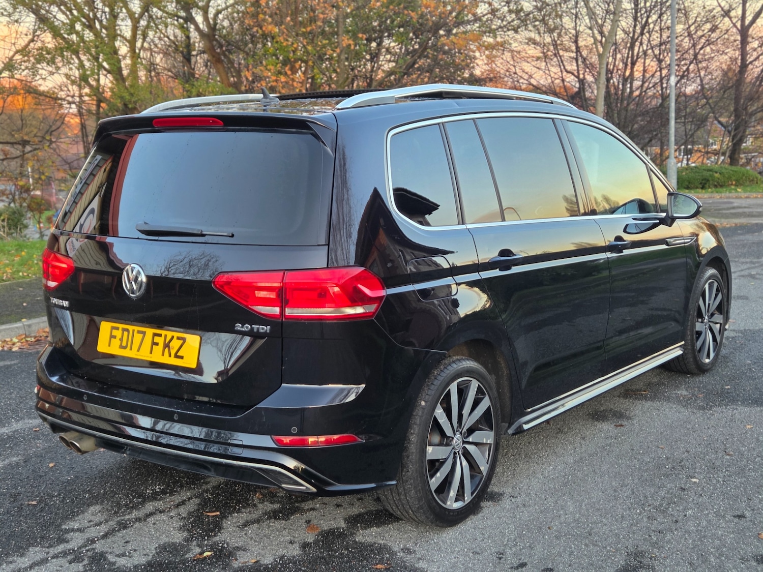 Used Volkswagen Touran 2017 for sale - 76570813: Photo 4