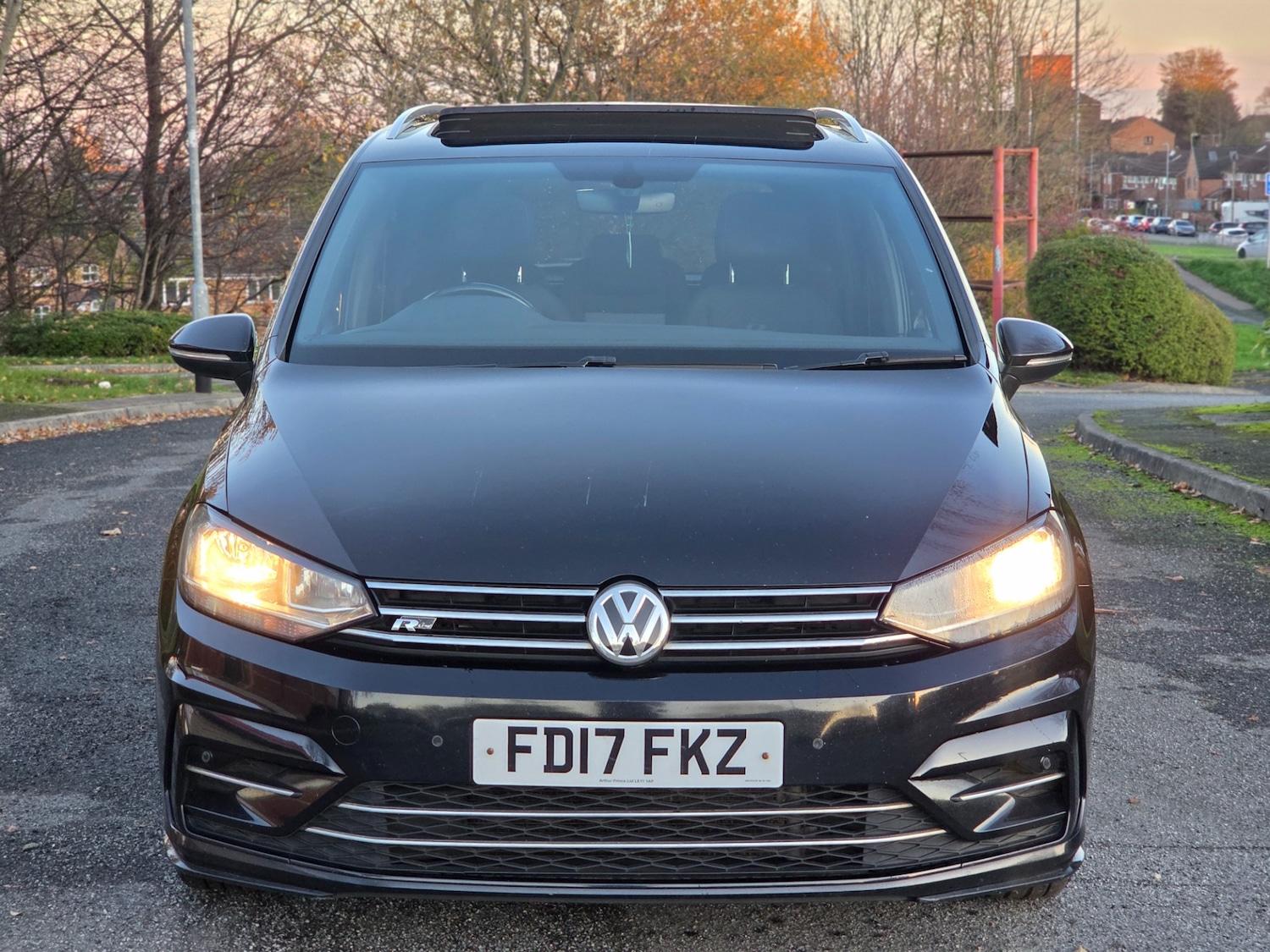 Used Volkswagen Touran 2017 for sale - 76570813: Photo 8