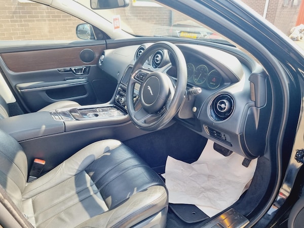 Used Jaguar XJ 2015 for sale - 67304055: Photo 12