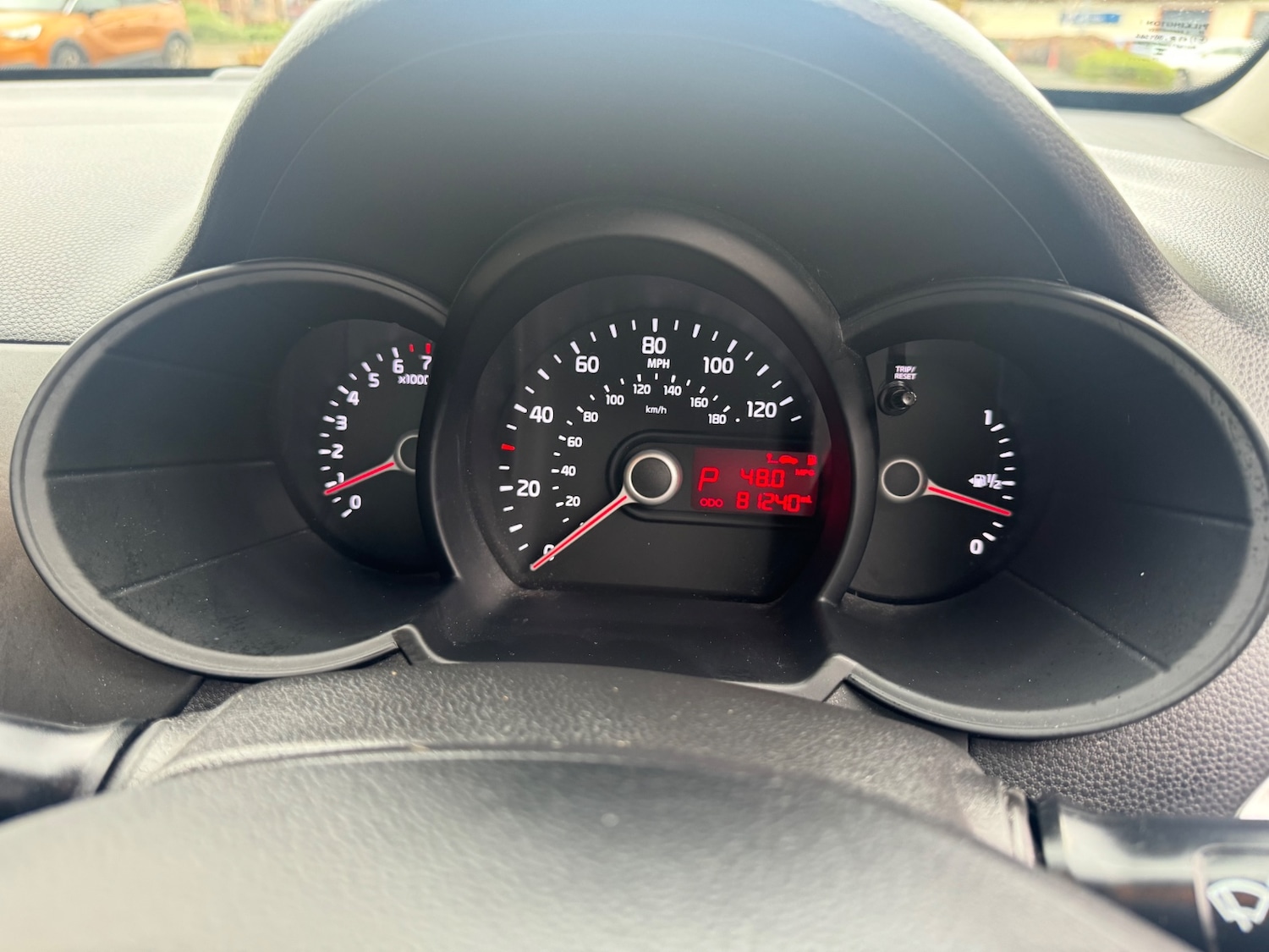 Used Kia Picanto 2014 for sale - 76719137: Photo 14