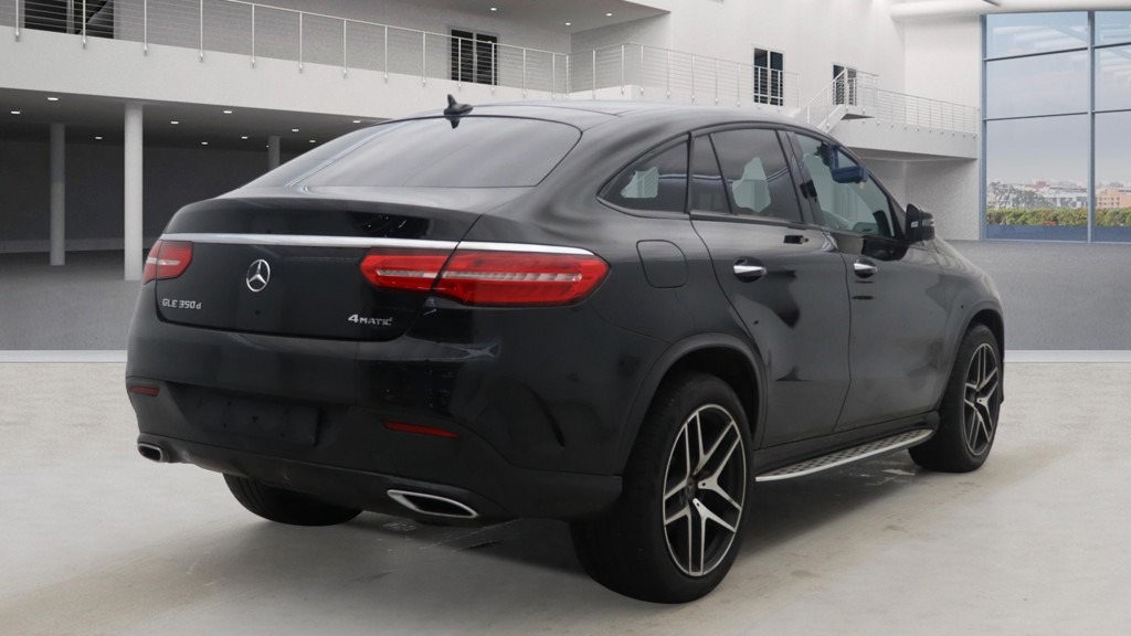 Used Mercedes-Benz GLE 2019 for sale - 77578561: Photo 2