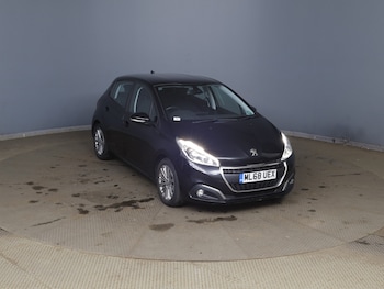 Used Peugeot 208 2018 for sale - 79599585: Photo