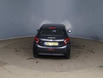 Used Peugeot 208 2018 for sale - 79599585: Photo