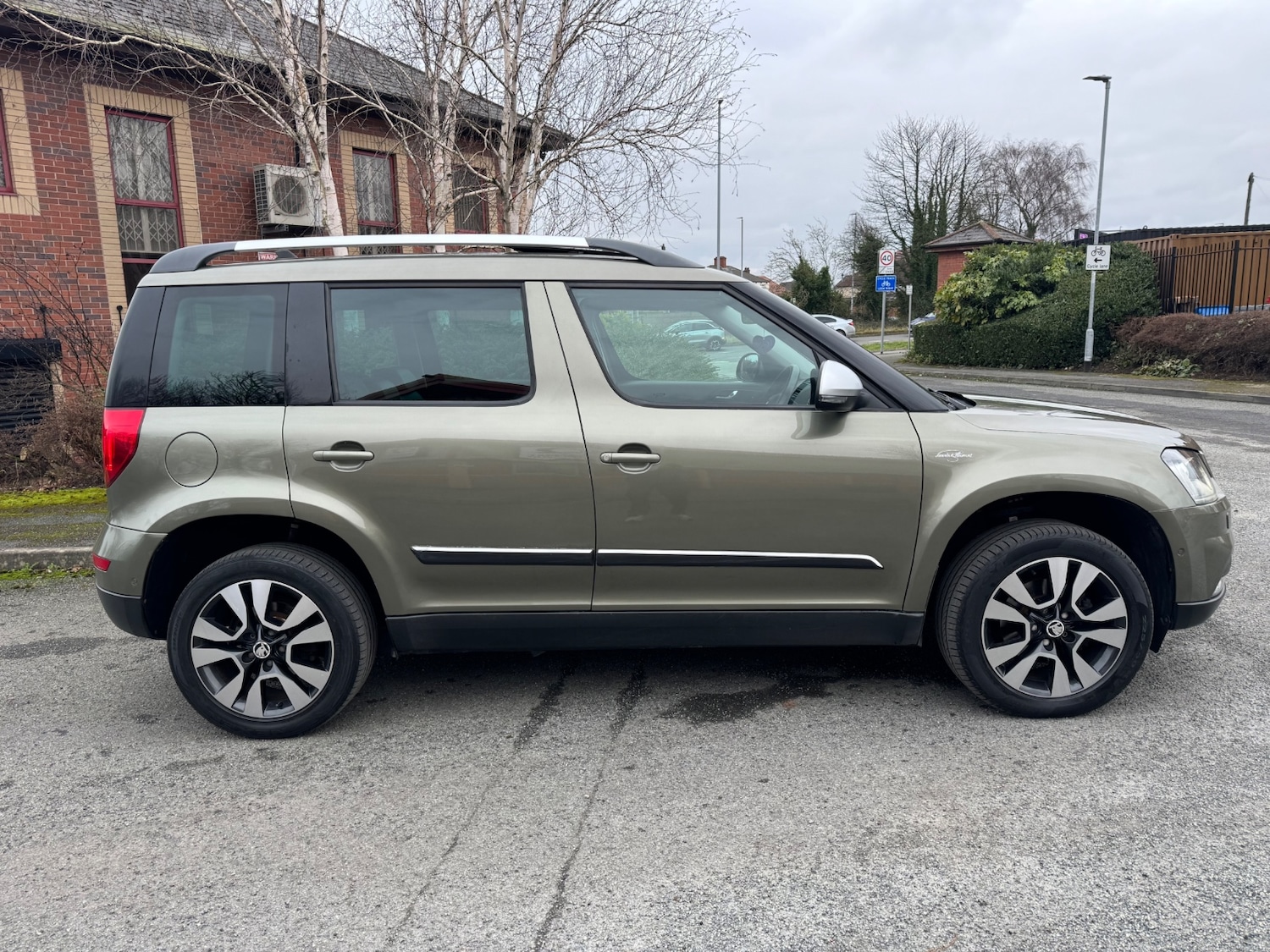 Used Skoda Yeti 2016 for sale - 77592440: Photo 2