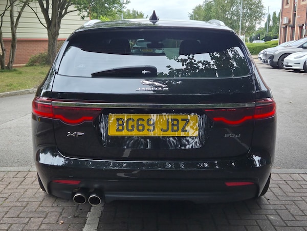 Used Jaguar XF 2019 for sale - 75627134: Photo 3