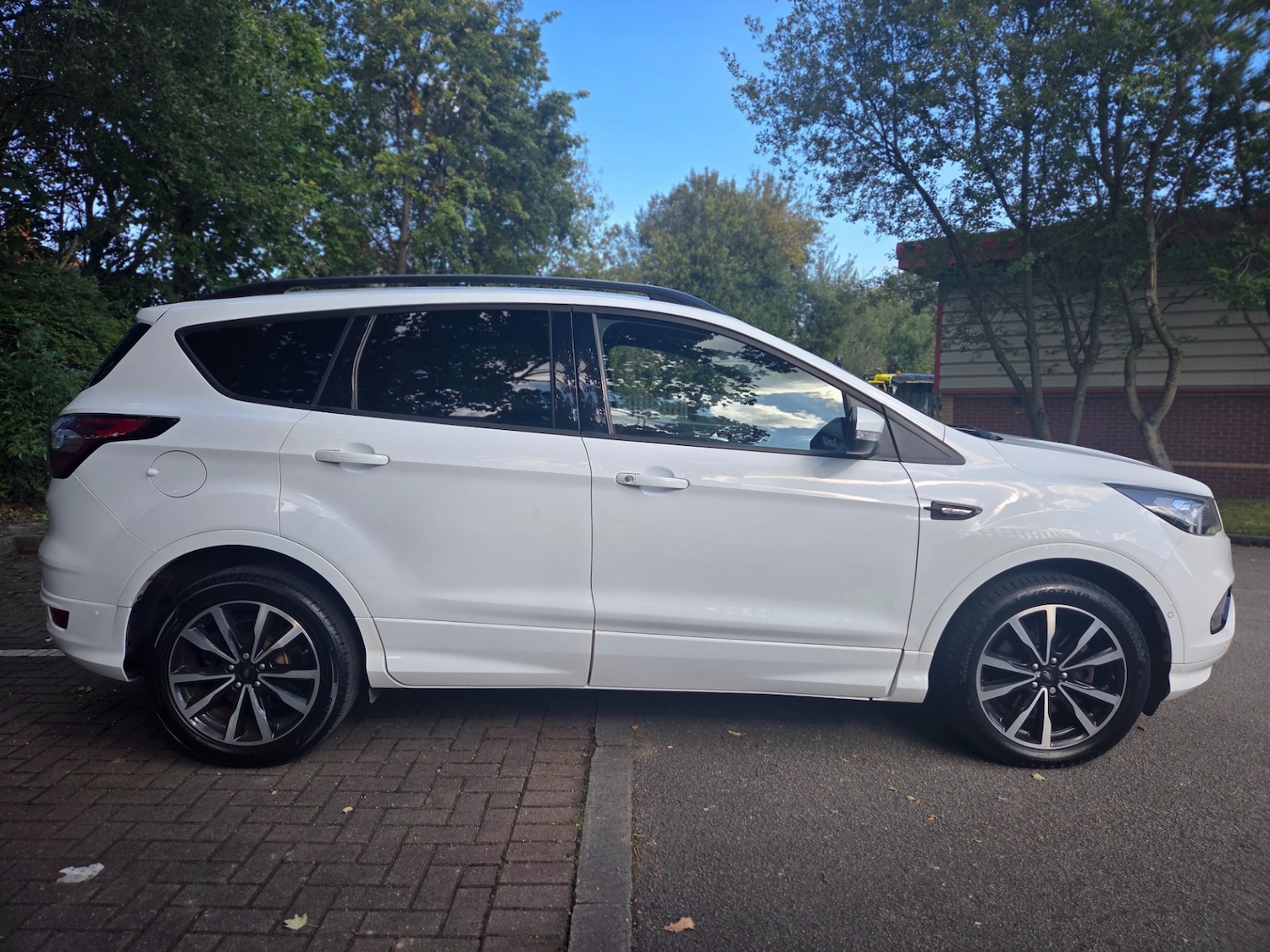 Used Ford Kuga 2019 for sale - 75791952: Photo 2