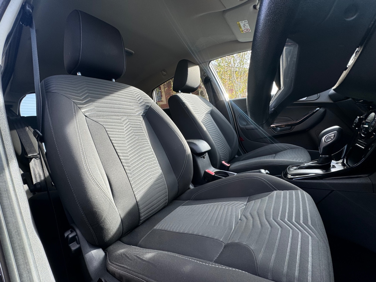 Used Ford Fiesta 2014 for sale - 76365209: Photo 11