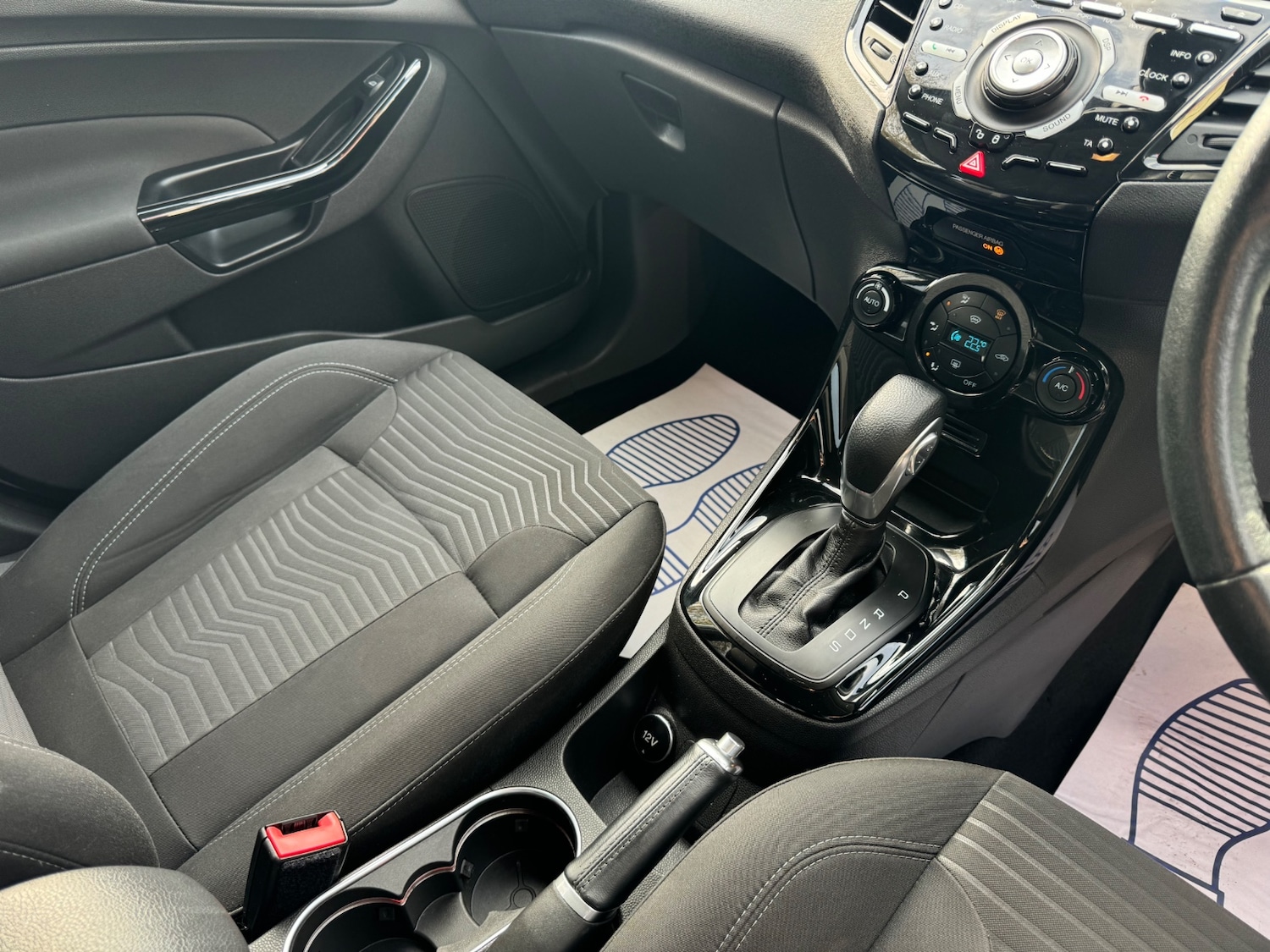 Used Ford Fiesta 2014 for sale - 76365209: Photo 12