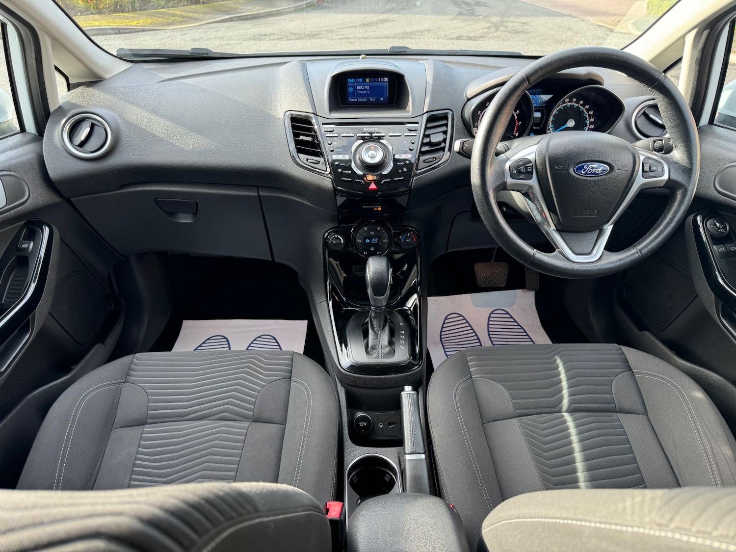 Used Ford Fiesta 2014 for sale - 76365209: Photo 18