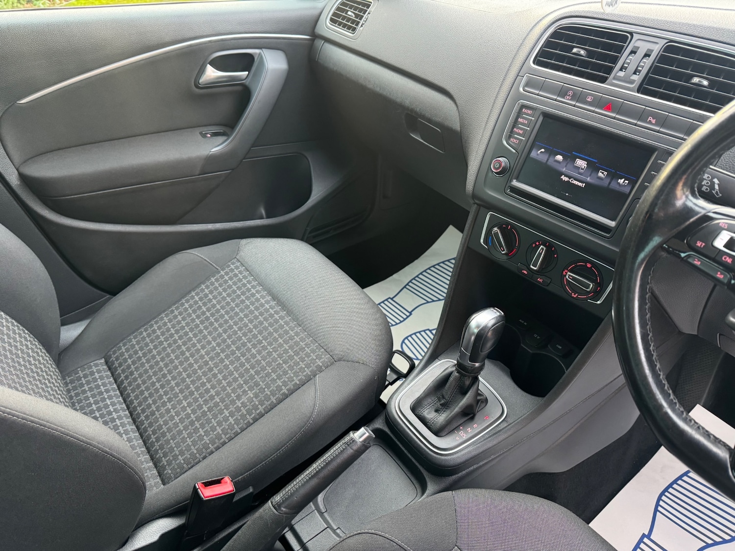 Used Volkswagen Polo 2017 for sale - 77084239: Photo 13