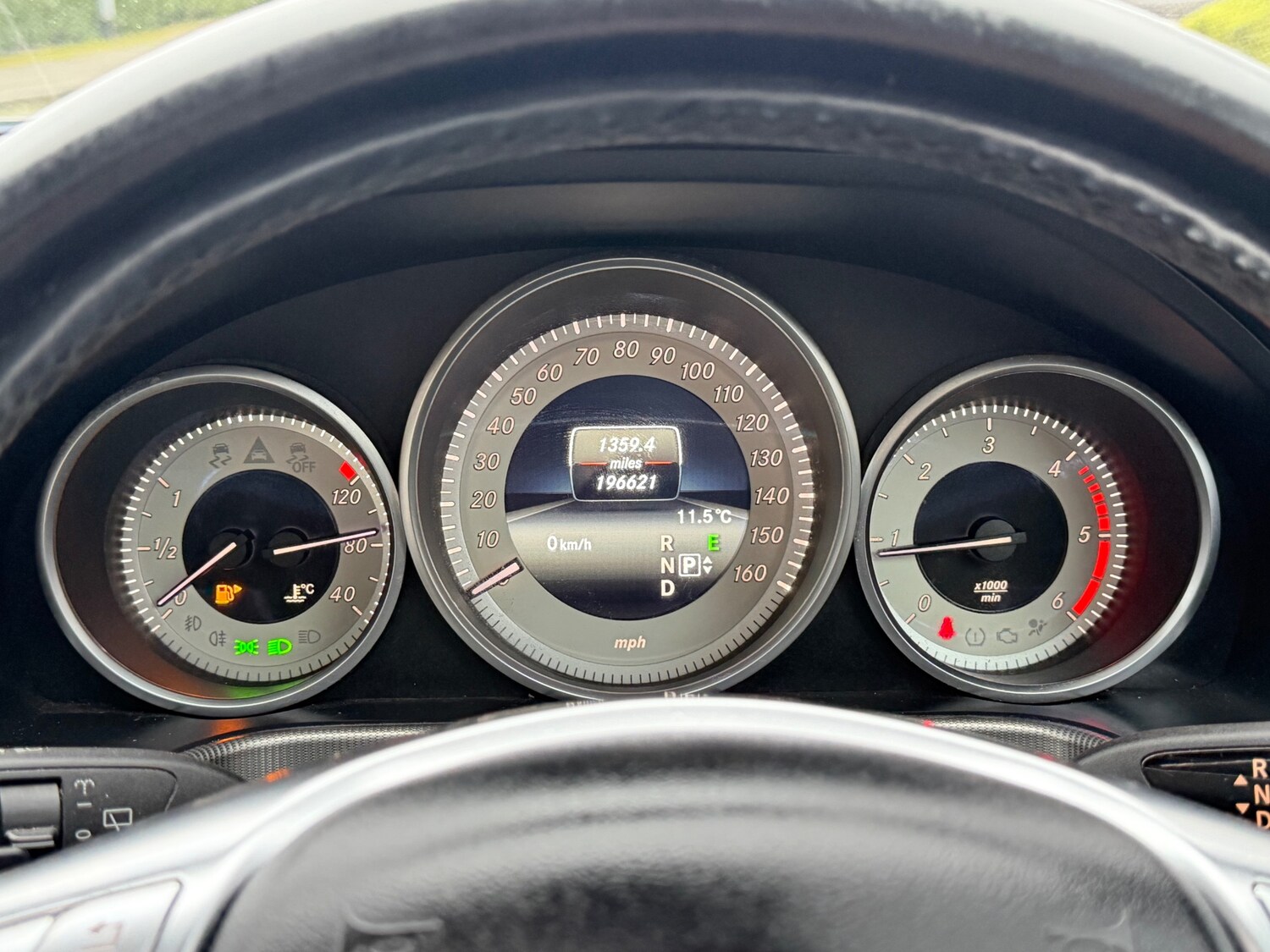 Used Mercedes-Benz E Class 2014 for sale - 77641080: Photo 21