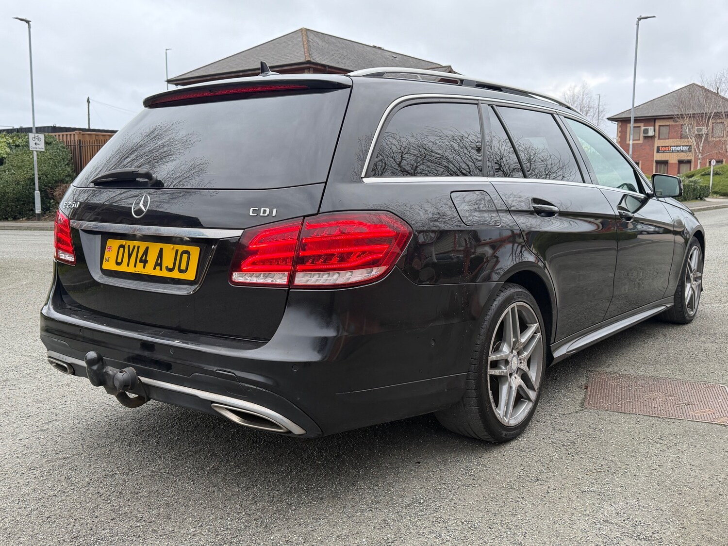 Used Mercedes-Benz E Class 2014 for sale - 77641080: Photo 3