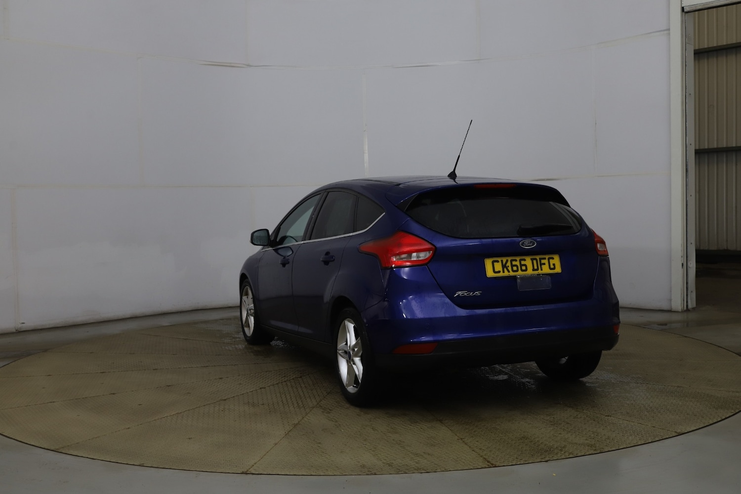 Used Ford Focus 2016 for sale - 77336331: Photo 4