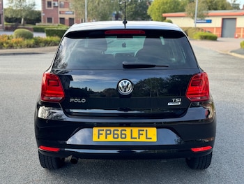 Used Volkswagen Polo 2016 for sale - 76219260: Photo