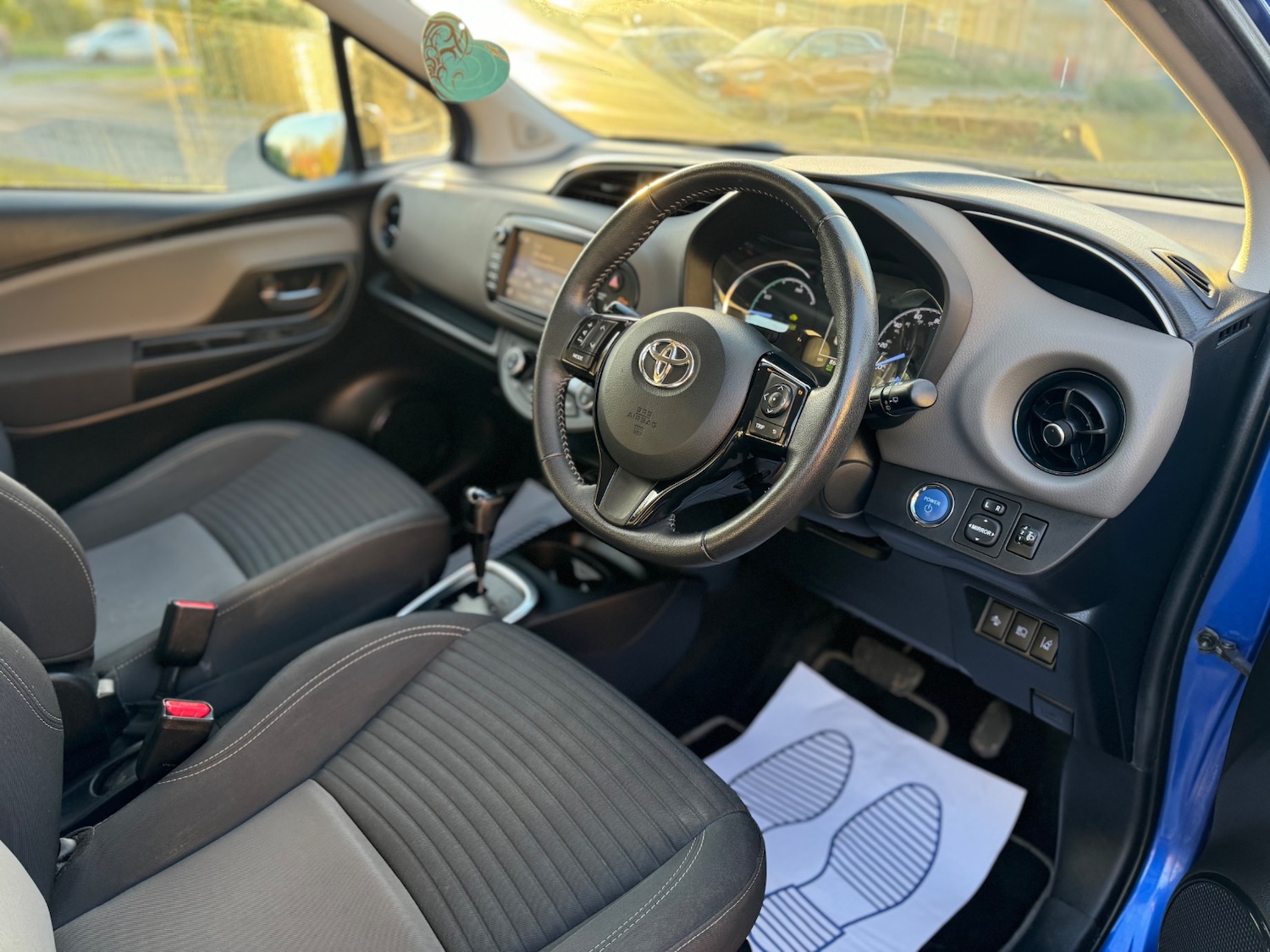 Used Toyota Yaris 2017 for sale - 76639626: Photo 11