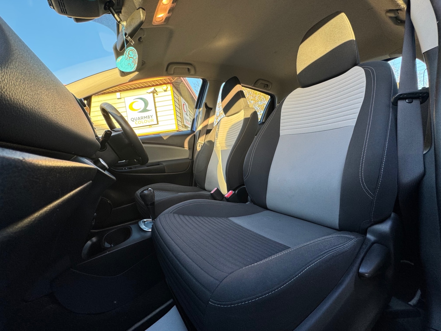 Used Toyota Yaris 2017 for sale - 76639626: Photo 18