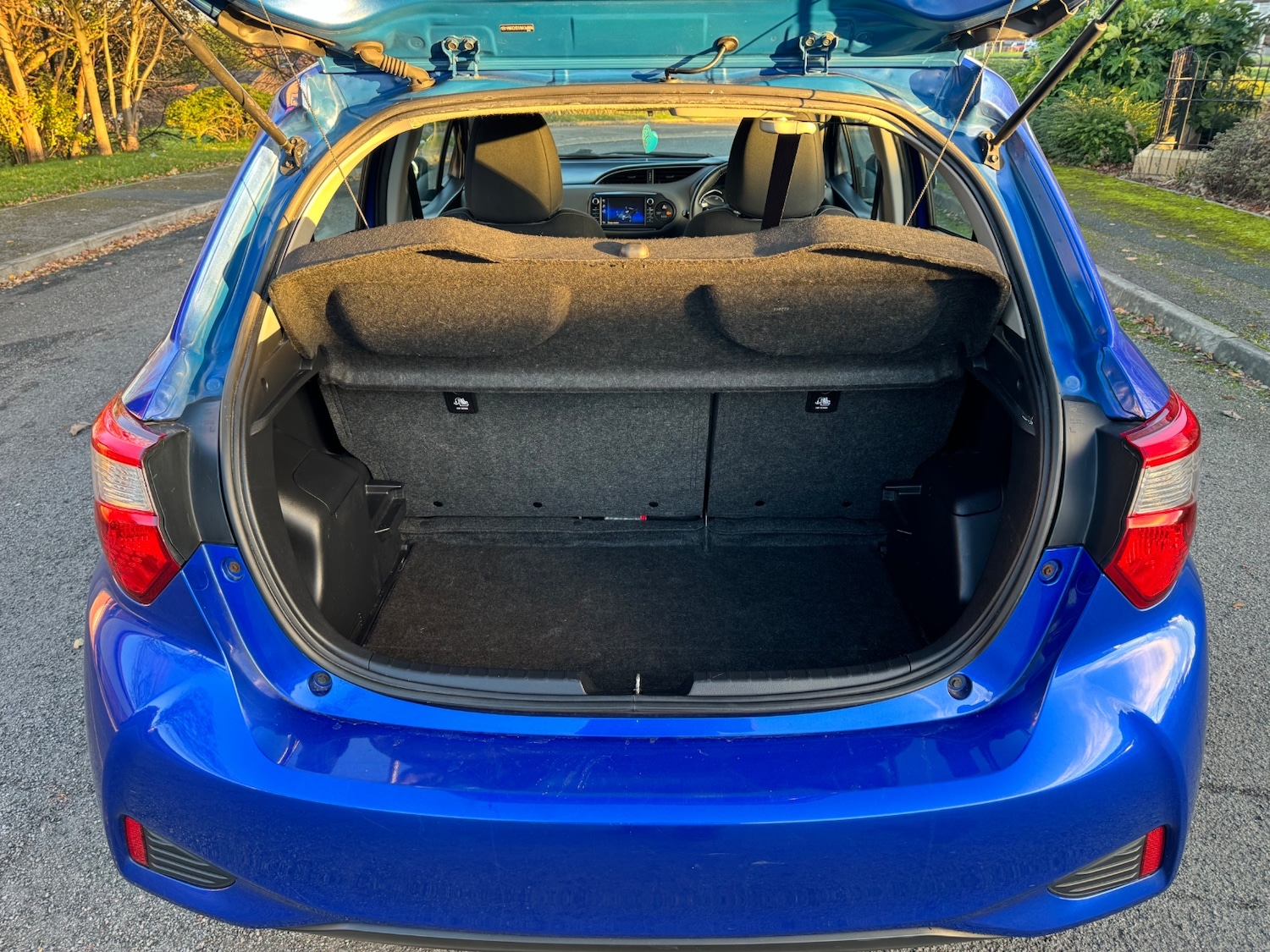 Used Toyota Yaris 2017 for sale - 76639626: Photo 24