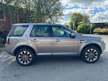 Used Land Rover Freelander 2014 for sale - 76019704: Photo 2