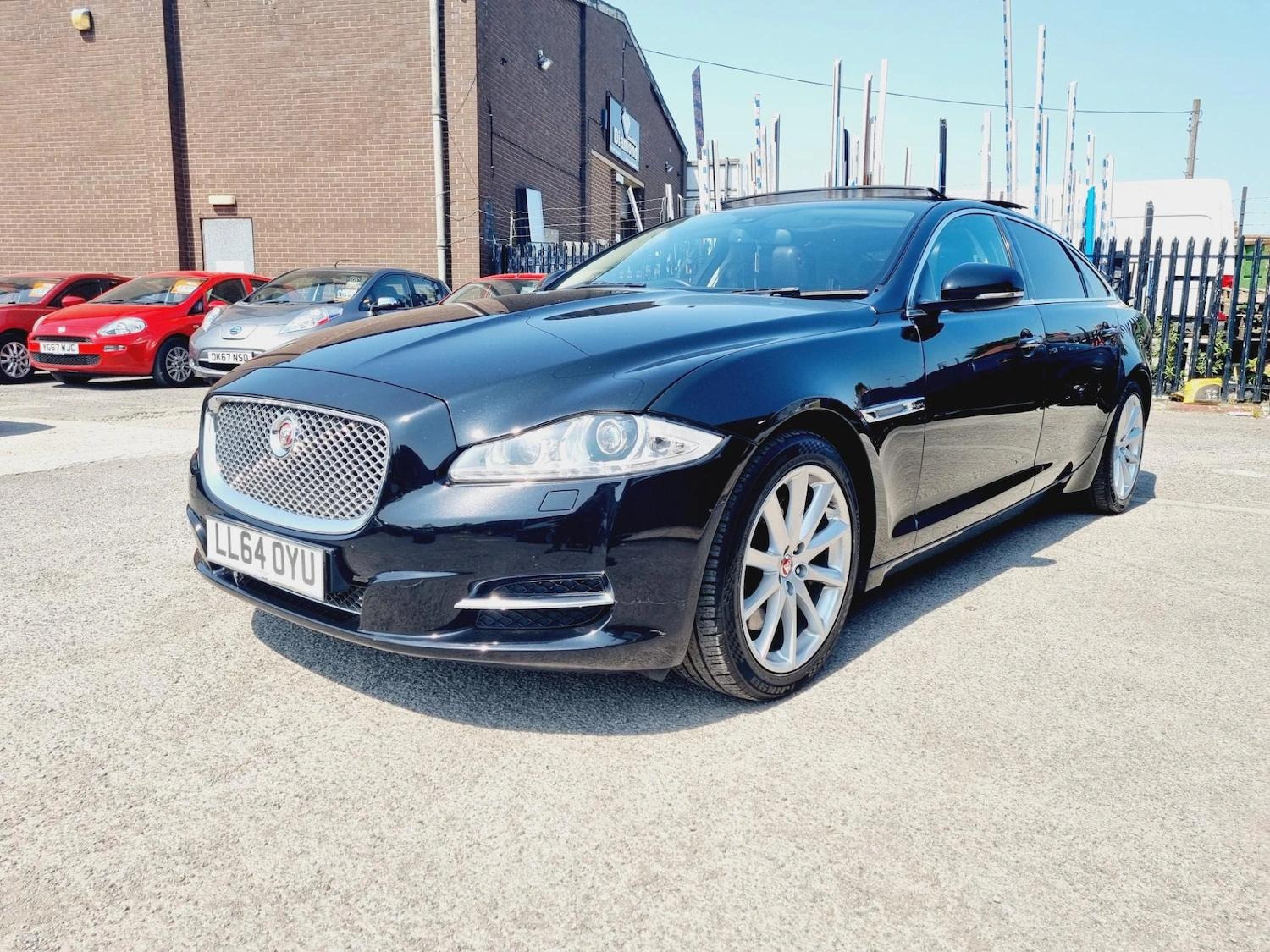 Used Jaguar XJ 2015 for sale - 77170750: Photo 7