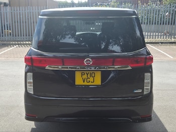 Used Nissan Elgrand  for sale - 75424740: Photo