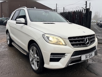 Used Mercedes-Benz M Class 2015 for sale - 77385395: Photo