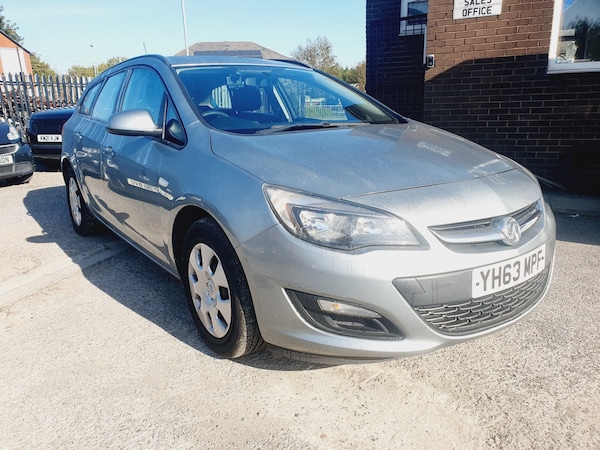 Used Vauxhall Astra 2014 for sale - 76249403: Photo 1